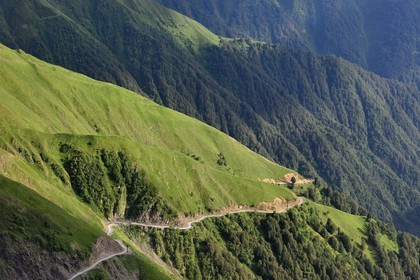 Géorgie, Kakheti, region de Touchétie, la très spectaculaire piste qui relie Telavi à Omalo en passant par le Col d'Abano à 2826 mètres