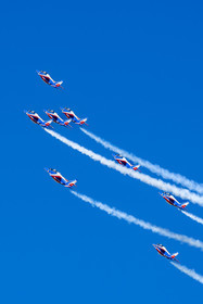 France, Bouches-du-Rhône (13), Salon-de-Provence, base aerienne 701, base de la Patrouille de France (PAF pour Patrouille acrobatique de France) de l'Armée de l'air et de l'espace française, les avions Alphajet en formation lors d'un vol d'entrainement