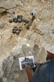 Israel, Cisjordanie, l'Hérodion, colline artificiellement exhaussée qui abrite les ruines d'un palais fortifié construit par le roi Hérode Ier le Grand (site classé Parc National), les fouilles du théâtre du roi Hérode ont été menées par le professeur Ehud Netzer et maintenant par Yakov Kalman