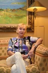 France, Var (83), Saint-Tropez, Simone Dukstein dans son hotel La Ponche