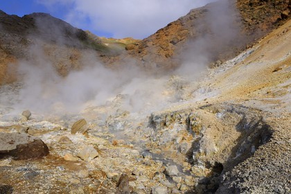 Islande, Région de Reykjavik, vallée de Krisuvik, solfatares et fumerolles de la zone géothermique de Seltun