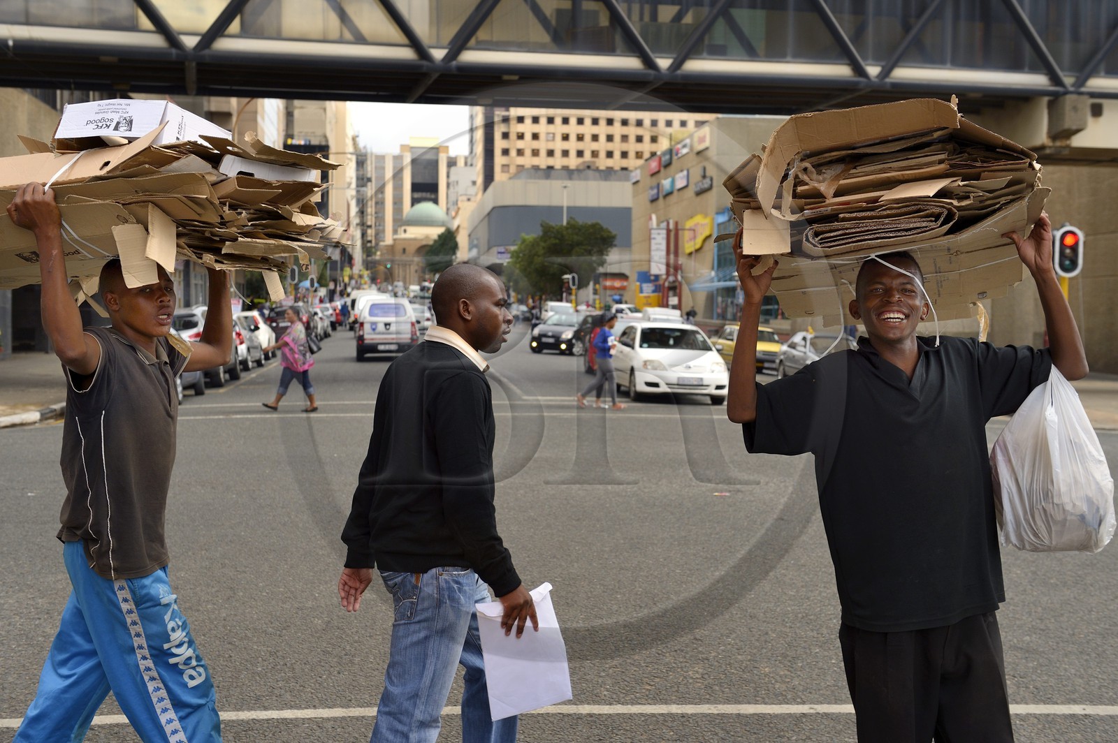 Afrique du Sud, province de Gauteng, Johannesburg, adolescents défavorisés dans le centre ville