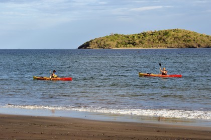 France, Ile de Mayotte, Grande-Terre, Nyambadao, kayak en bordure de la plage de Sakouli