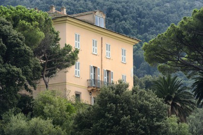 France, Haute-Corse (2B), Cap Corse, Pino, la Casa Franceschi (Palazzi ou Maison d'Americain) dont le batisseur fit fortune dans le commerce du café et du cacao au Vénézuela