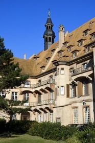France, Bas-Rhin (67), Strasbourg, vieille ville classée au Patrimoine Mondial de l'UNESCO, l'Hopital Civil, site principal et historique des Hopitaux universitaires de Strasbourg, le batiment historique principal reconstruit au XVIIIe siècle