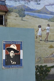Nicaragua, Leon, parc des Héros et Martyres, portrait du général Augusto Cesar Sandino