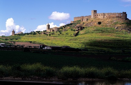 Espagne, Estrémadure, Medellin (ville natale de Cortes) château dominant la ville
