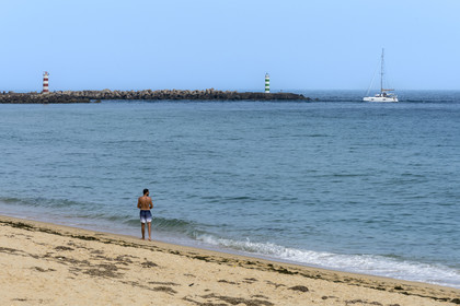 Portugal, Algarve, Parc naturel de la Ria Formosa, Faro, la plage de Ile de Barreta ou Deserta (Ilha da Barretta ou Deserta)