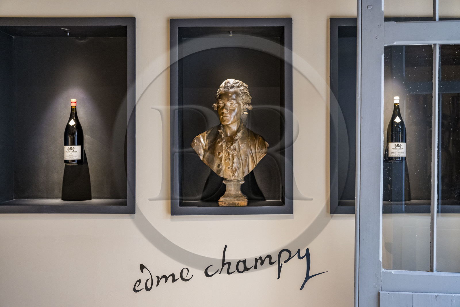 France, Côte-d'Or (21), les climats de Bourgogne classés Patrimoine Mondial de l'UNESCO, Beaune, Maison Champy, plus ancienne maison de négoce de vins de Bourgogne fondée en 1720