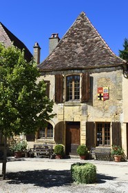 France, Dordogne (24), Périgord Pourpre, la Bastide de Molières, place de la bastide