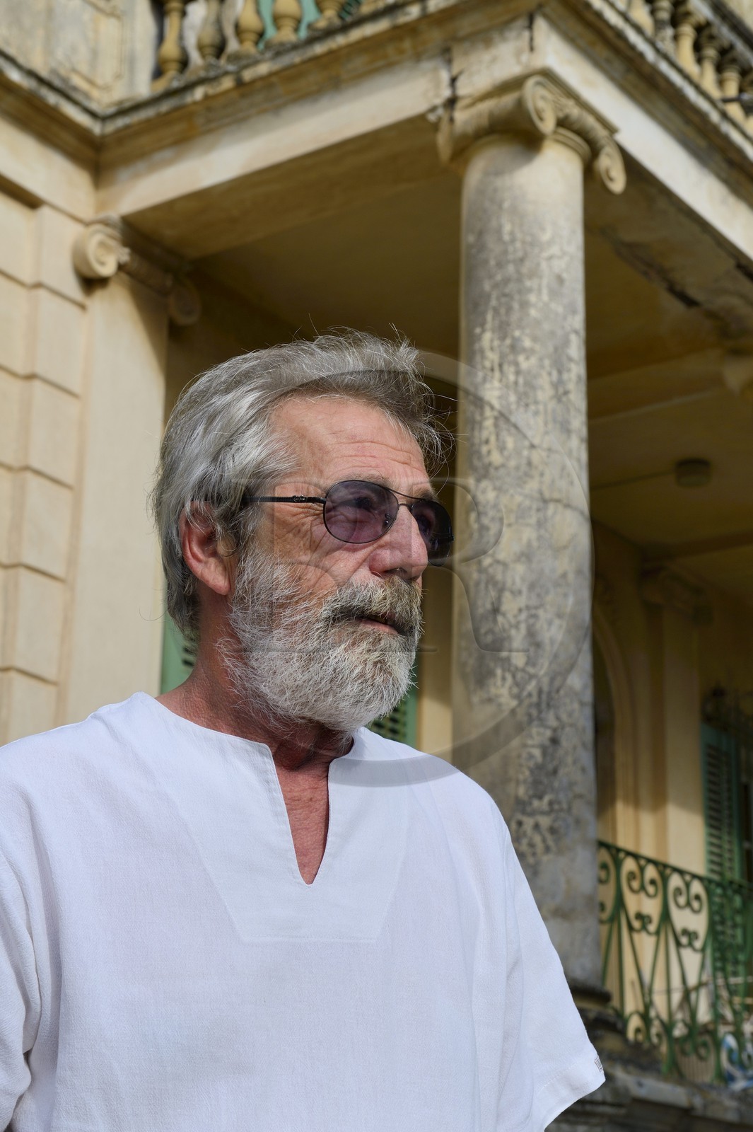 France, Haute-Corse (2B), Cap Corse, Rogliano, le palazzu Nicrosi (Palazzi ou Maison d'Americain),  Jean-Noël Luigi qui dirige le domaine viticole réputé du Clos Nicrosi