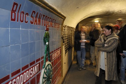 France, Paris  (75) le metro parisien, ancienne station désaffectée