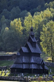 Norvège, comté de Sogn Og Fjordane, église en bois debout ou stavkirke (1130) de Borgund aux motifs vikings de l’ère pré-chrétienne