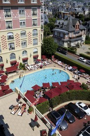 France, Calvados (14), Pays d'Auge, Deauville, la piscine de l'Hotel Royal Barriere