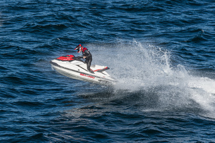 France, Ille-et-Vilaine (35), Côte d'Emeraude, Saint-Malo, jet ski ou scooter des mers