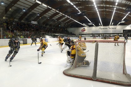 France, Haute-Savoie (74), Morzine, match de hockey sur glace du Hockey Club Morzine-Avoriaz appelé les Pingouins
