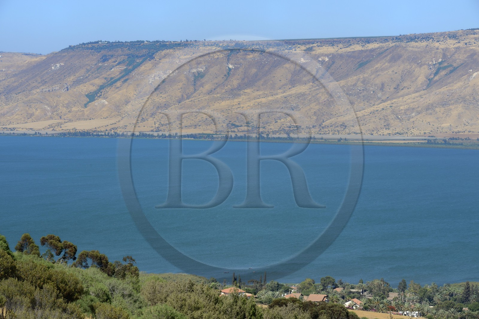 Israel, district Nord, Galilée, Tibériade, les bords du lac de Tibériade et les monts du Golan en arrière plan