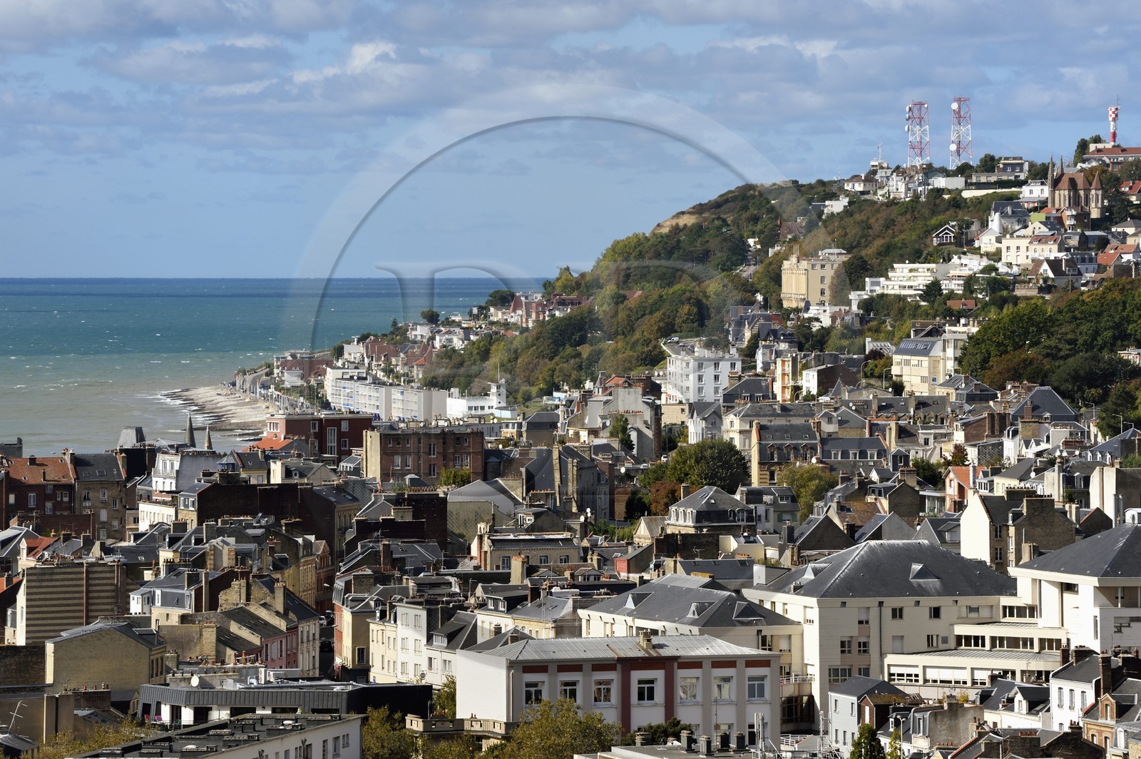 France, Seine-Maritime (76), Le Havre, la colline de Sainte-Adresse en arrière plan