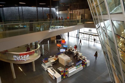 France, Ille-et-Vilaine (35), Rennes, Les Champs Libres de l'architecte Christian de Portzamparc, le musée de Bretagne,